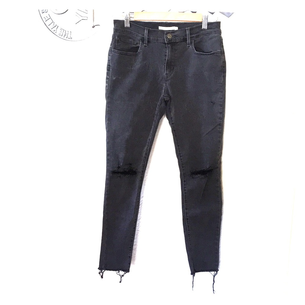 CLOSET CLEAR OUT Levis 710 Skinny Ripped Jeans